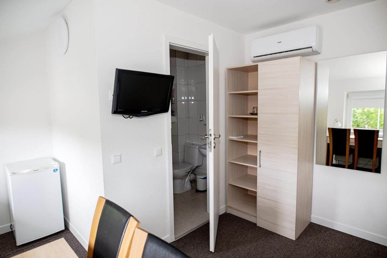 Hotel Tomas โชเล ภายนอก รูปภาพ