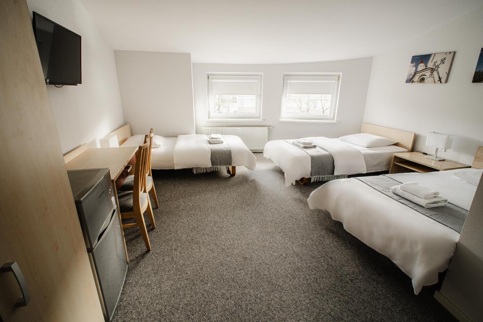 Hotel Tomas โชเล ภายนอก รูปภาพ